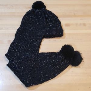 Joe boxer pom pom hat w attached scarf and gloves